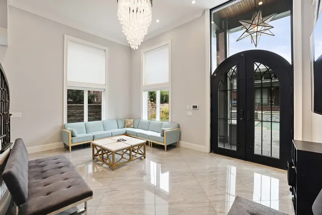 $2,700,000 | 816 Shelby Avenue, Nashville, TN 37206