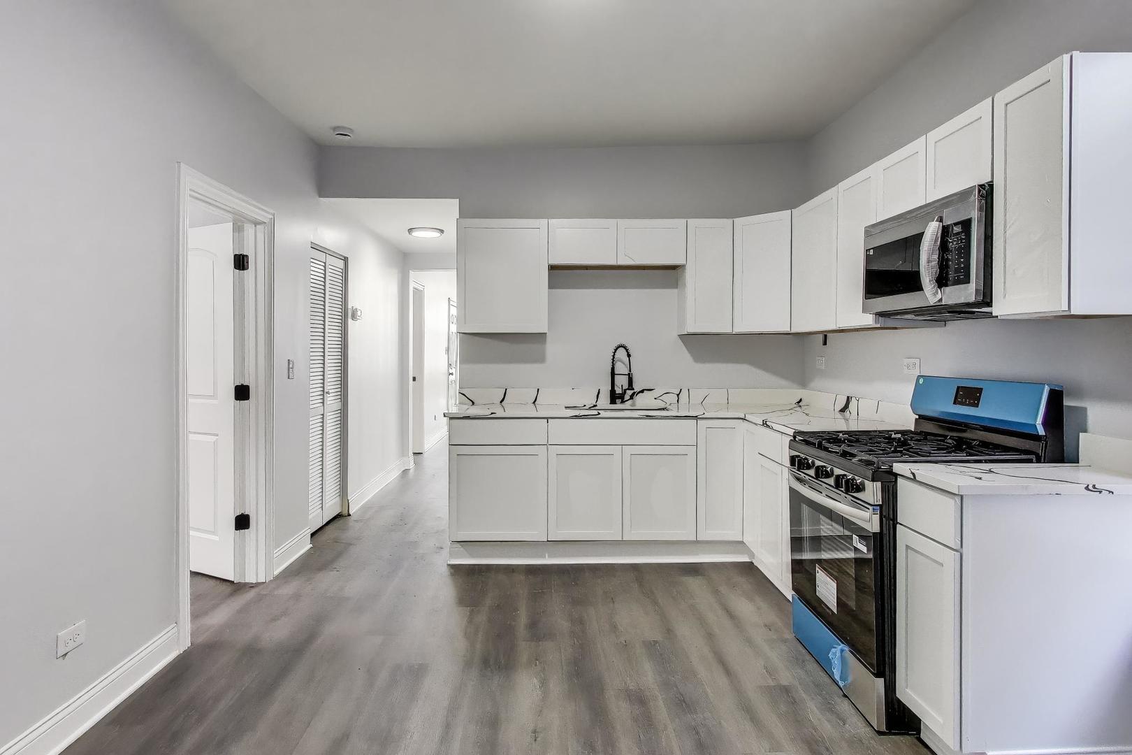 5716 South May Street Chicago, IL 60621 - Photo 21 of 36