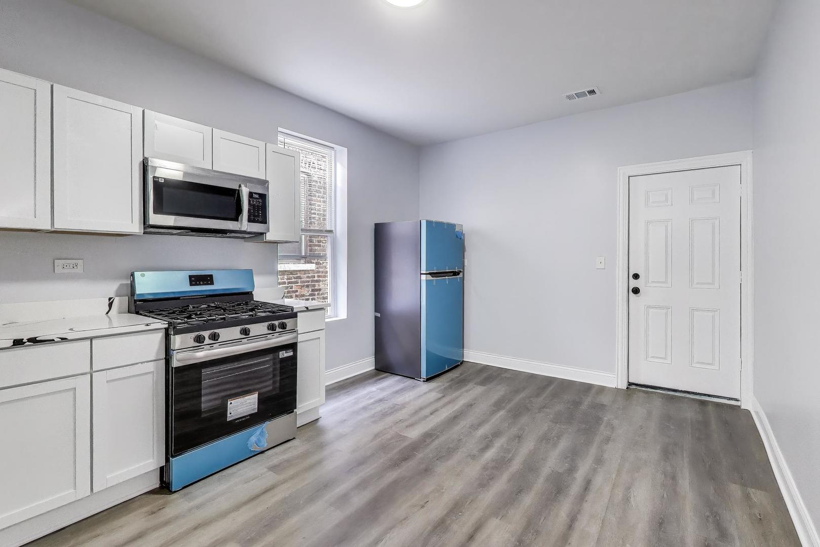 5716 South May Street Chicago, IL 60621 - Photo 22 of 36