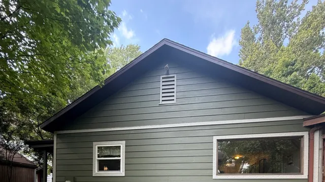 $1,850 | 707 West Iowa Street, Urbana, IL 61801