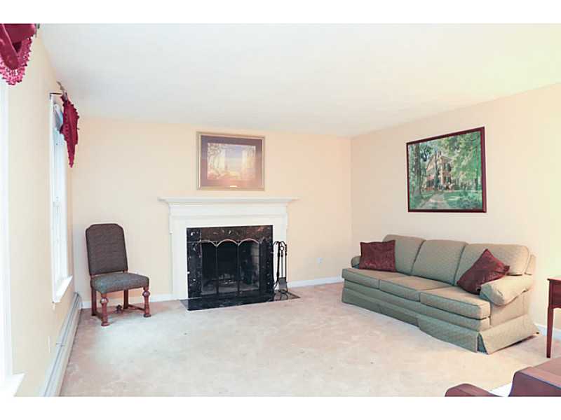 117 Franklin Road Scituate, RI 02825 - Photo 15 of 24 Living Room.