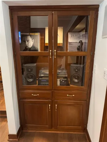 $575,000 | 1000 North Main Street, Higginsville, MO 64037