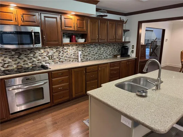 $575,000 | 1000 North Main Street, Higginsville, MO 64037