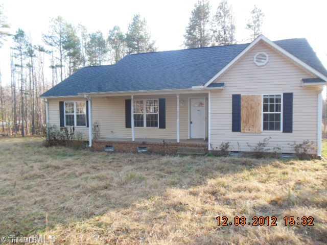 1420 High Ridge Drive Mebane, NC 27302 - Photo 1 of 16 Exterior Front.