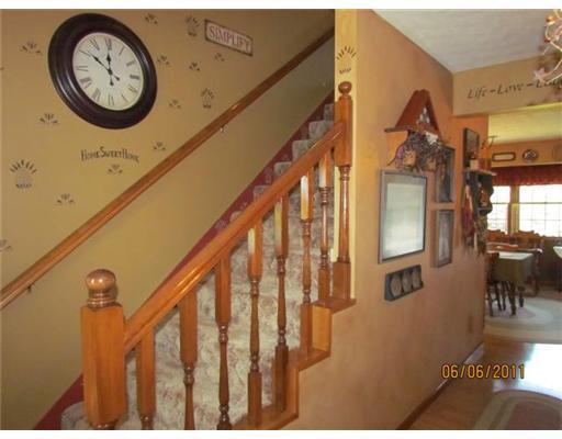 3375 Kenerly Street Springfield, OH 45502 - Photo 3 of 12 Gallery Image 3