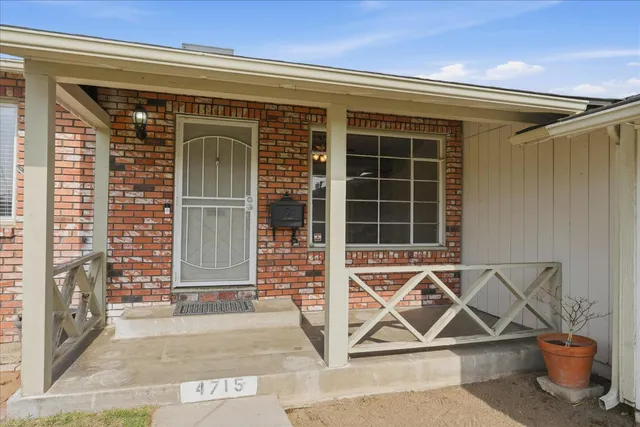 $419,000 | 4715 East Harvard Avenue, Fresno, CA 93703
