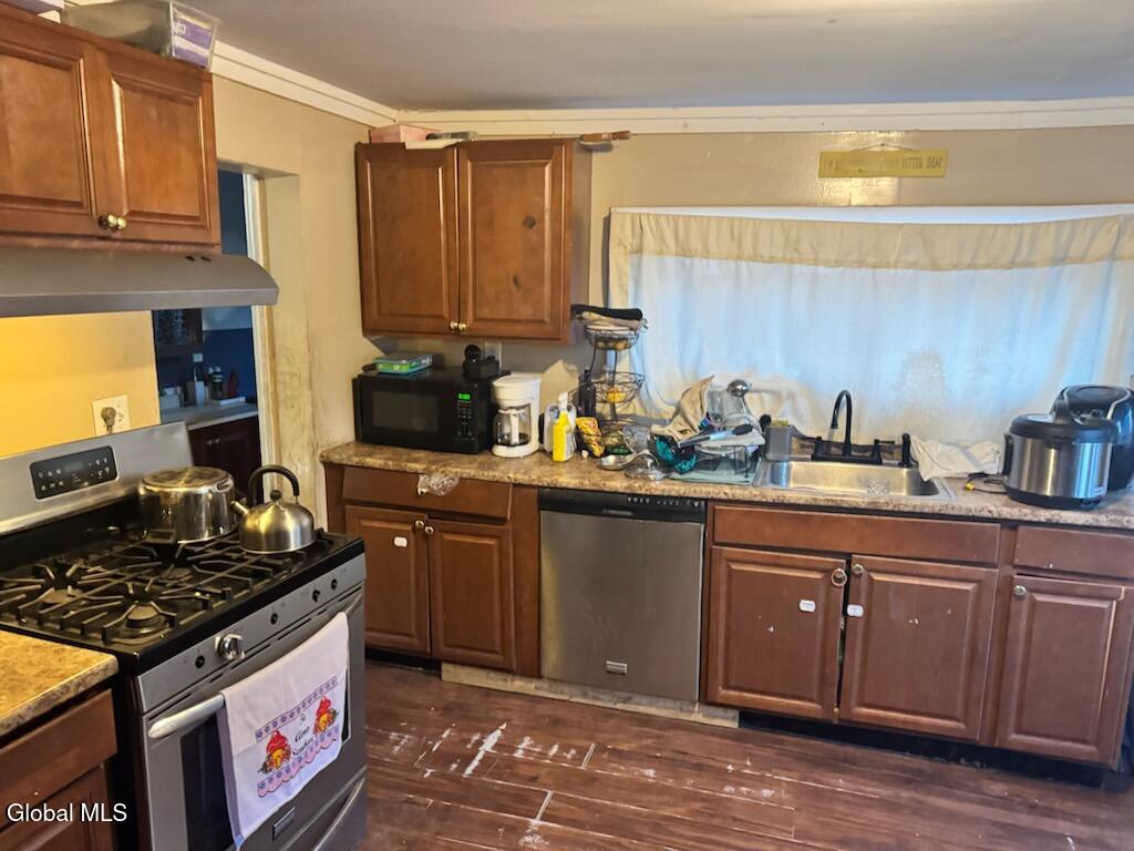 40 113th Street Troy, NY 12182 - Photo 7 of 20 IMG_4507