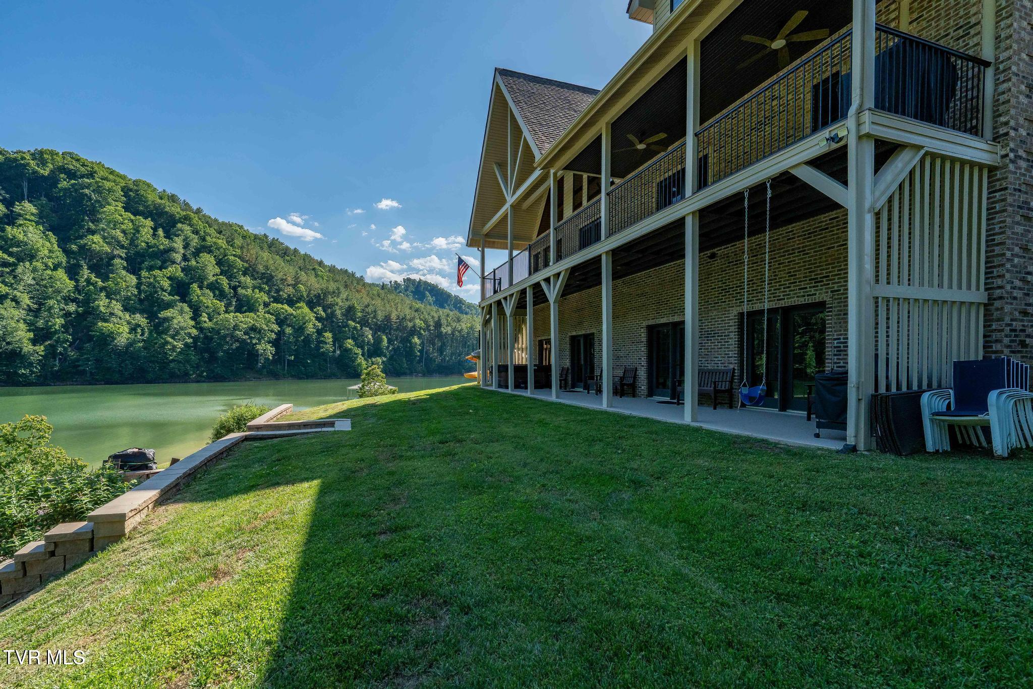 285 Cable Hollow Road Butler, TN 37640 - Photo 47 of 110 285 Cable Hollow Road (69 of 139)