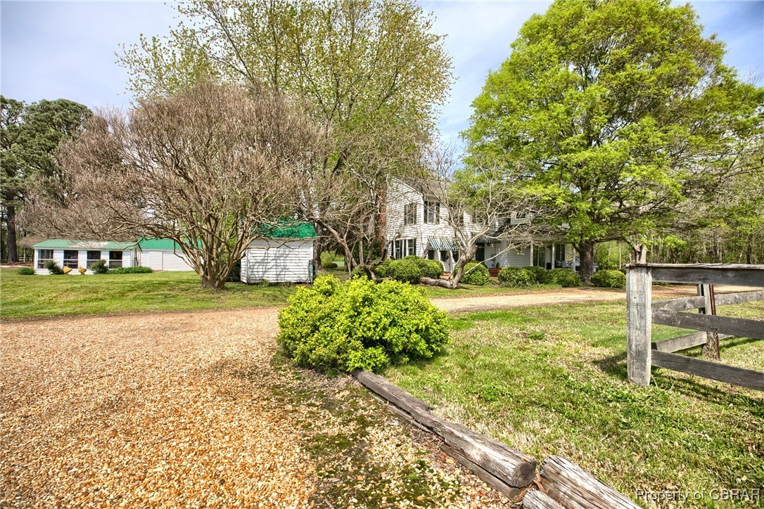 8246 Robins Neck Road Gloucester, VA 23061 - Photo 3 of 50
