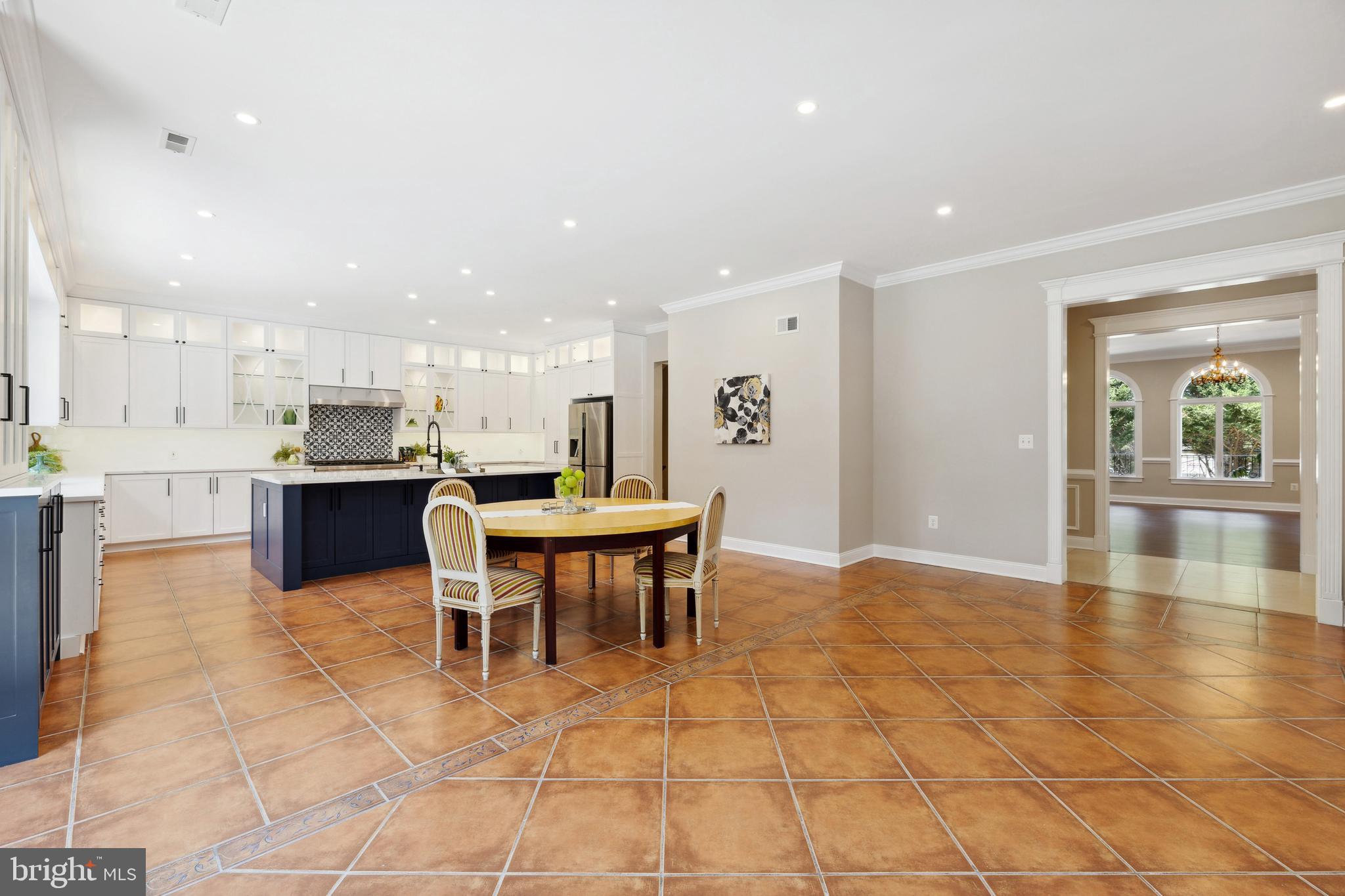 8810 Brickyard Road Potomac, MD 20854 - Photo 33 of 136 Brand New Kitchen!