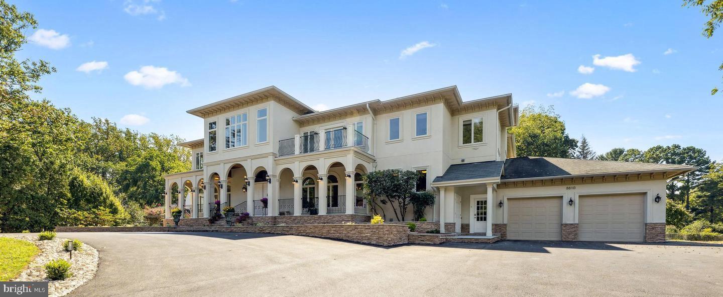 8810 Brickyard Road Potomac, MD 20854 - Photo 6 of 136 Huge driveway for tons of parking