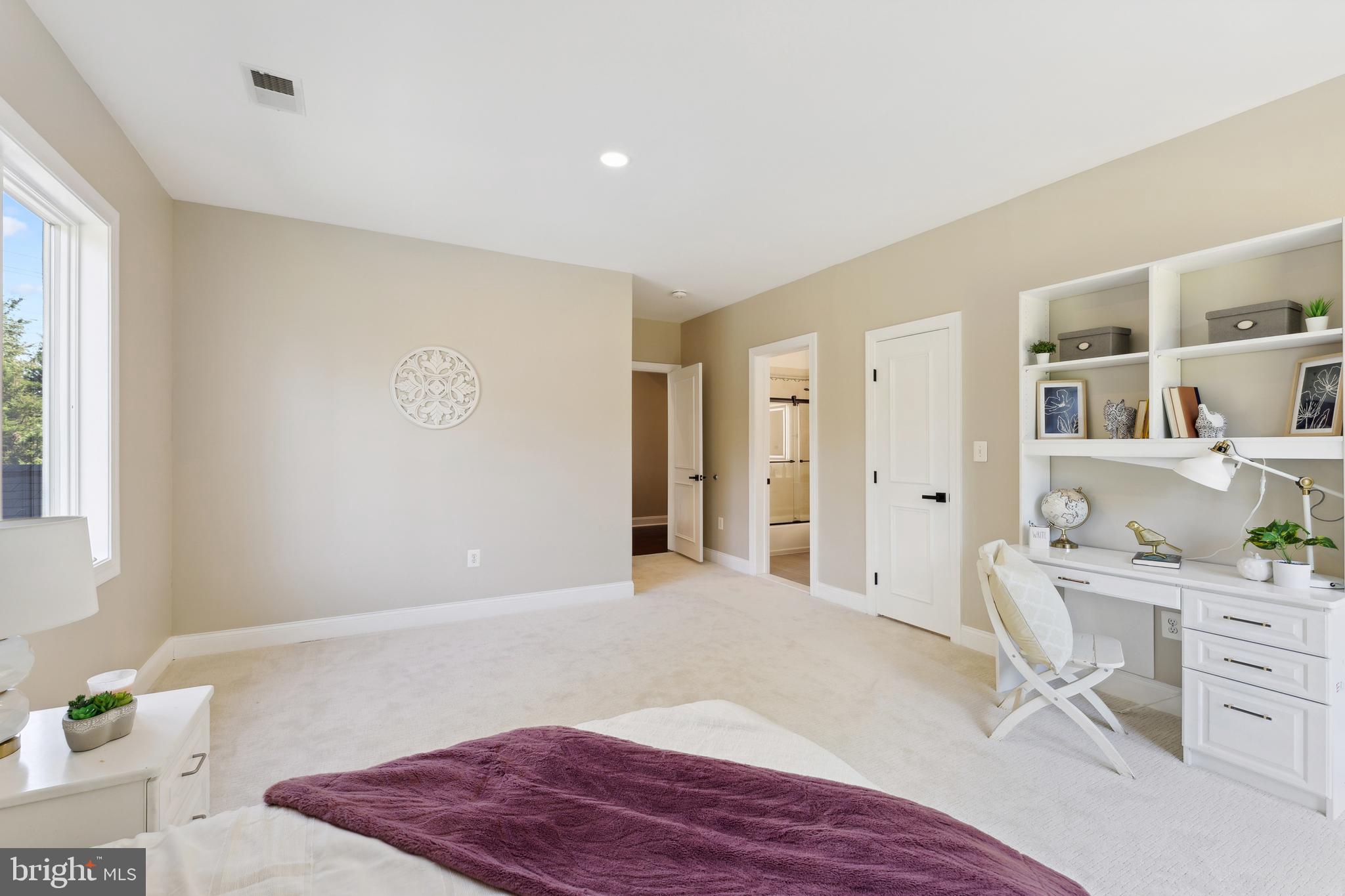 8810 Brickyard Road Potomac, MD 20854 - Photo 82 of 136 Bedroom with walk-in closet & full bath