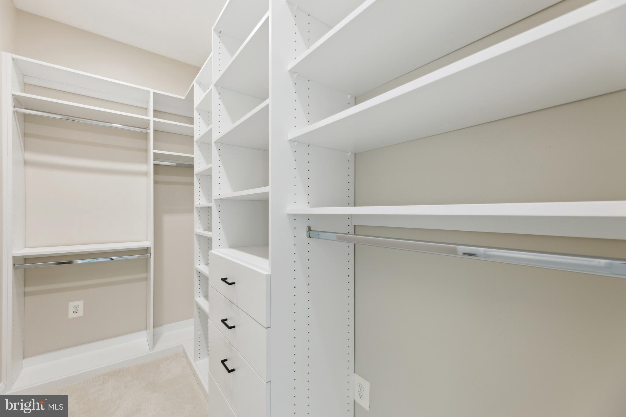 8810 Brickyard Road Potomac, MD 20854 - Photo 92 of 136 Walk-in closet