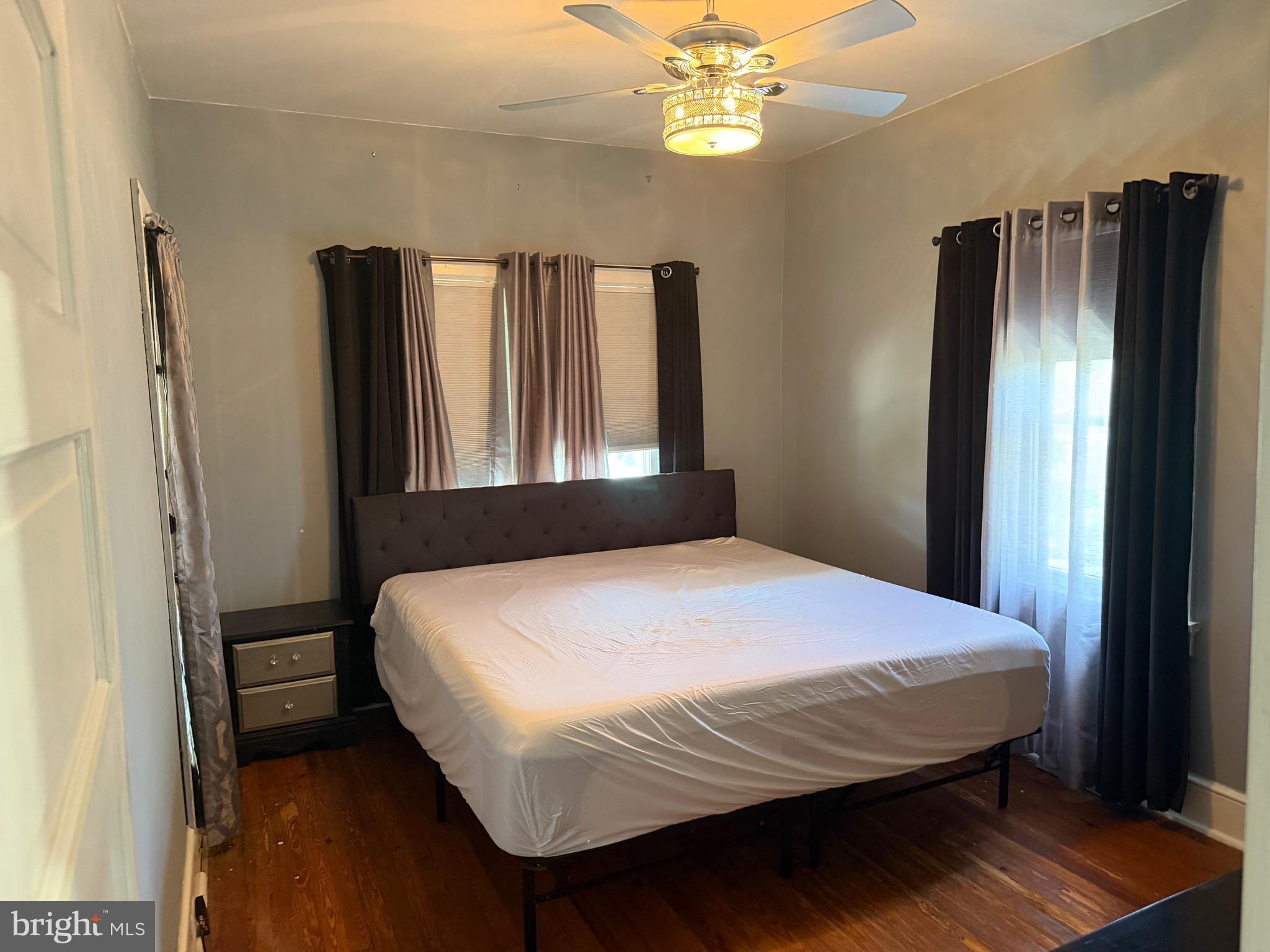 327 Oakland Avenue Maple Shade, NJ 08052 - Photo 11 of 25
