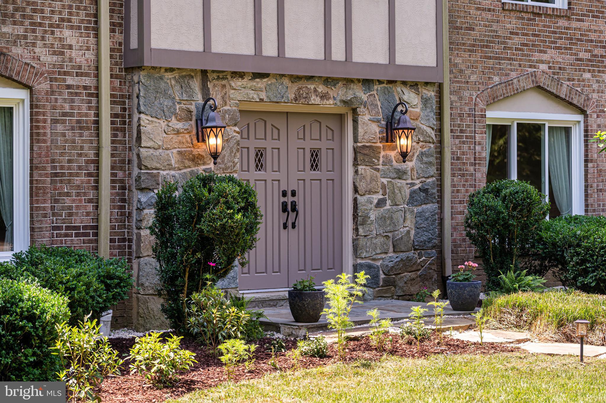 1077 Spring Hill Road McLean, VA 22102 - Photo 3 of 59 Exterior Front