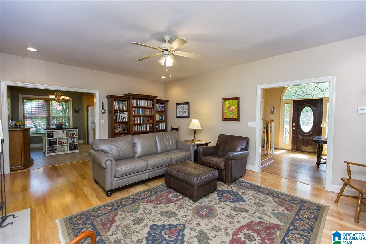 146 West Shugart Ridge Road Gardendale, AL 35071 - Photo 7 of 38