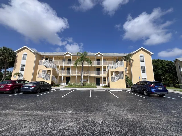$224,995 | 6324 La Costa Drive, Unit L, Boca Raton, FL 33433