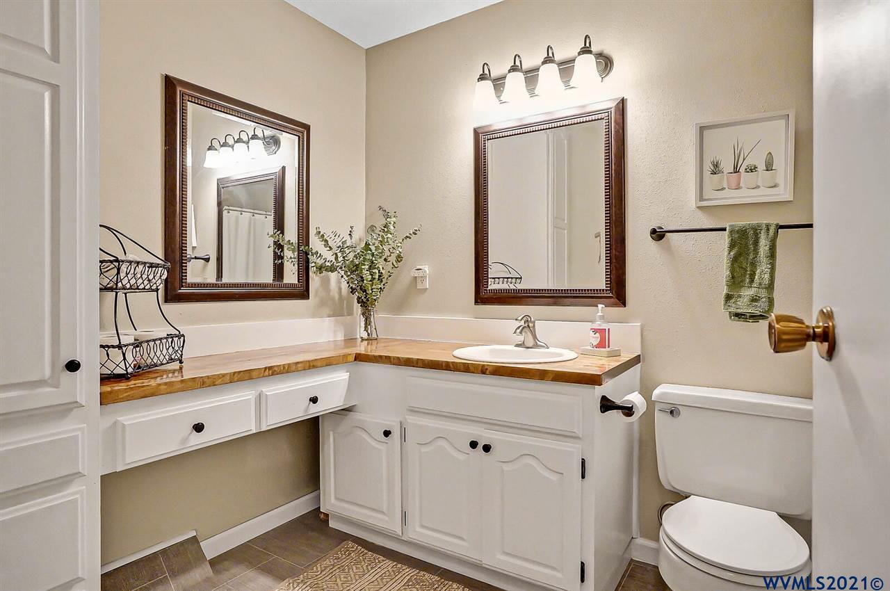 41241 Manitau Road Southeast Stayton, OR 97383 - Photo 20 of 42 Gallery Image 20