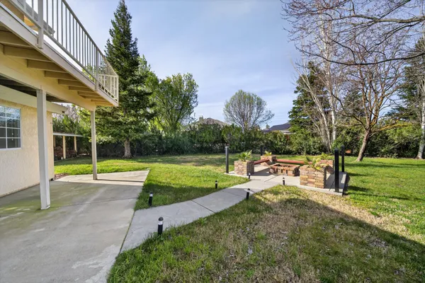 $630,000 | 2192 Princeton Way, Redding, CA 96003
