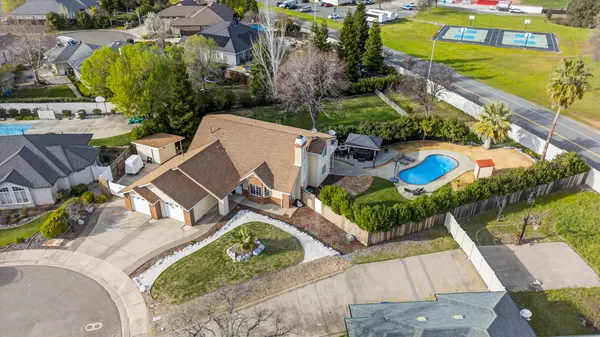 $630,000 | 2192 Princeton Way, Redding, CA 96003