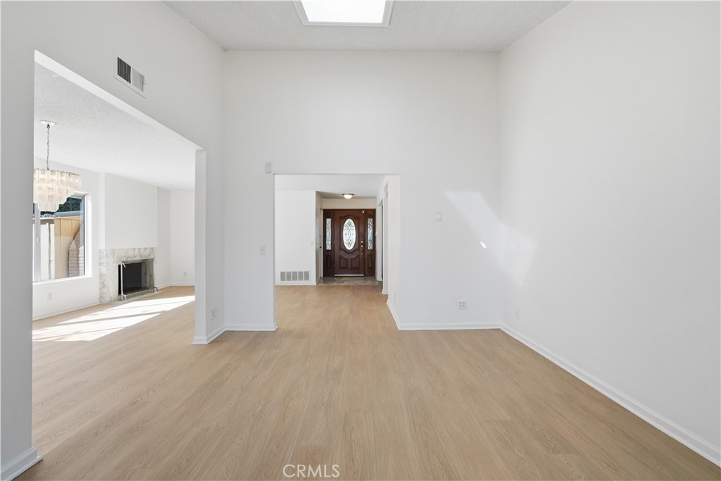 18630 Nau Avenue Porter Ranch, CA 91326 - Photo 28 of 44