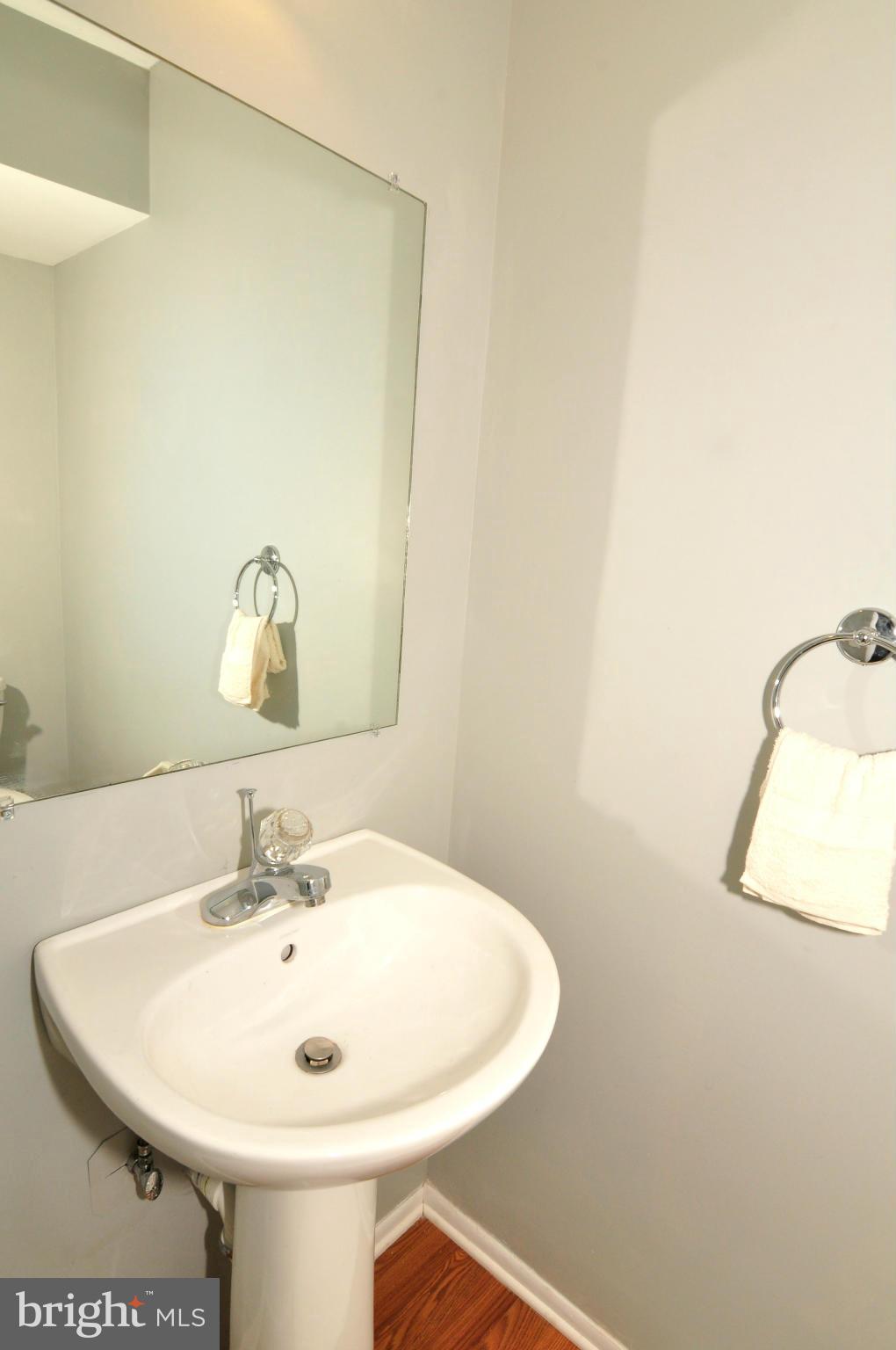 12153 Captiva Court Reston, VA 20191 - Photo 17 of 27 Bonus Second Half Bath in Master 2