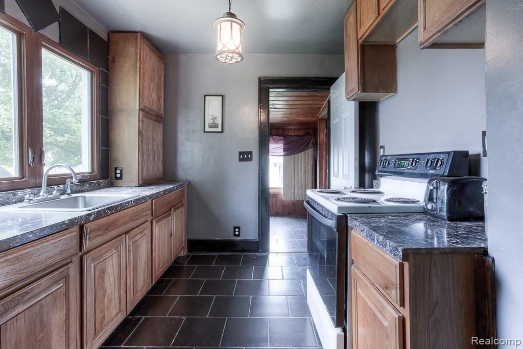 4111 Spring Hill Avenue Inkster, MI 48141 - Photo 18 of 20 4111 Spring Hill (5).jpg