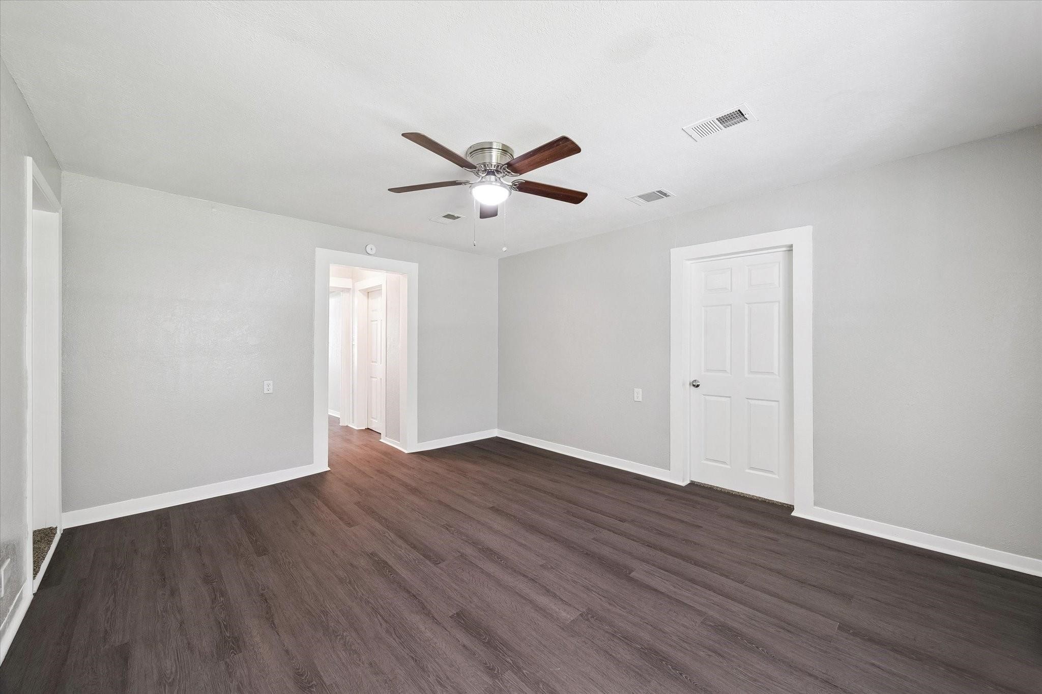 9210 Compton Street Houston, TX 77016 - Photo 2 of 11