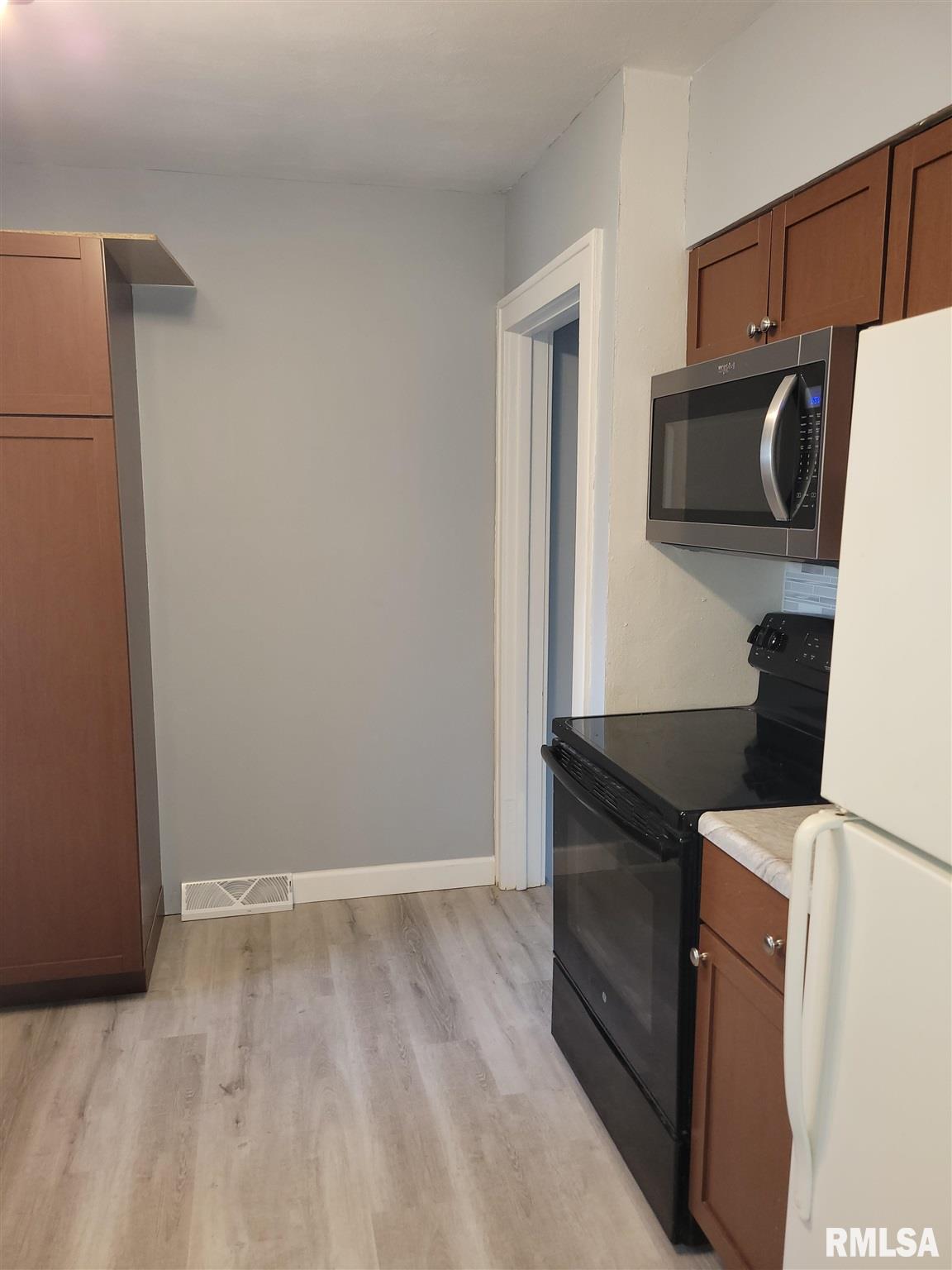2524 South 7th Street Springfield, IL 62703 - Photo 14 of 41