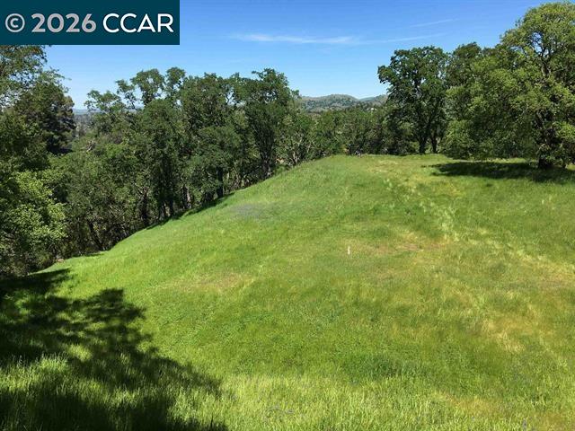283 Castle Hill Ranch Road Walnut Creek, CA 94595 - Photo 17 of 27 a view of a sign board