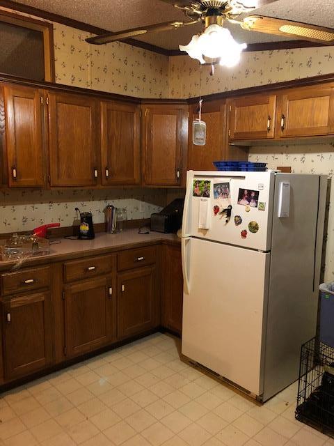 12350 Patterson Road Rockvale, TN 37153 - Photo 24 of 25 Refrigerator Stays