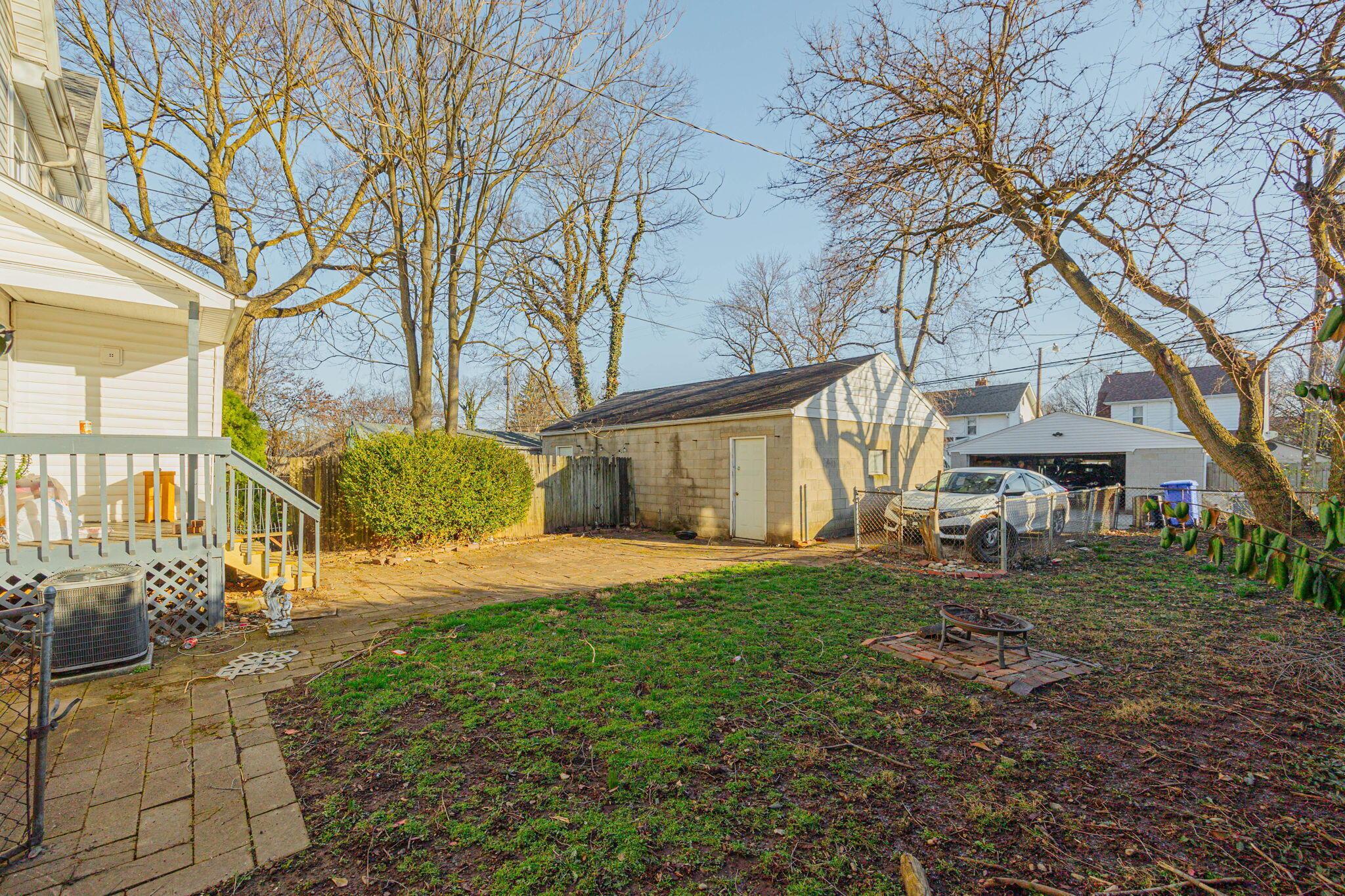 928 Timberman Road, Unit 928932 Columbus, OH 43212 - Photo 5 of 8 16-web-or-mls-932 Timberman Road 016