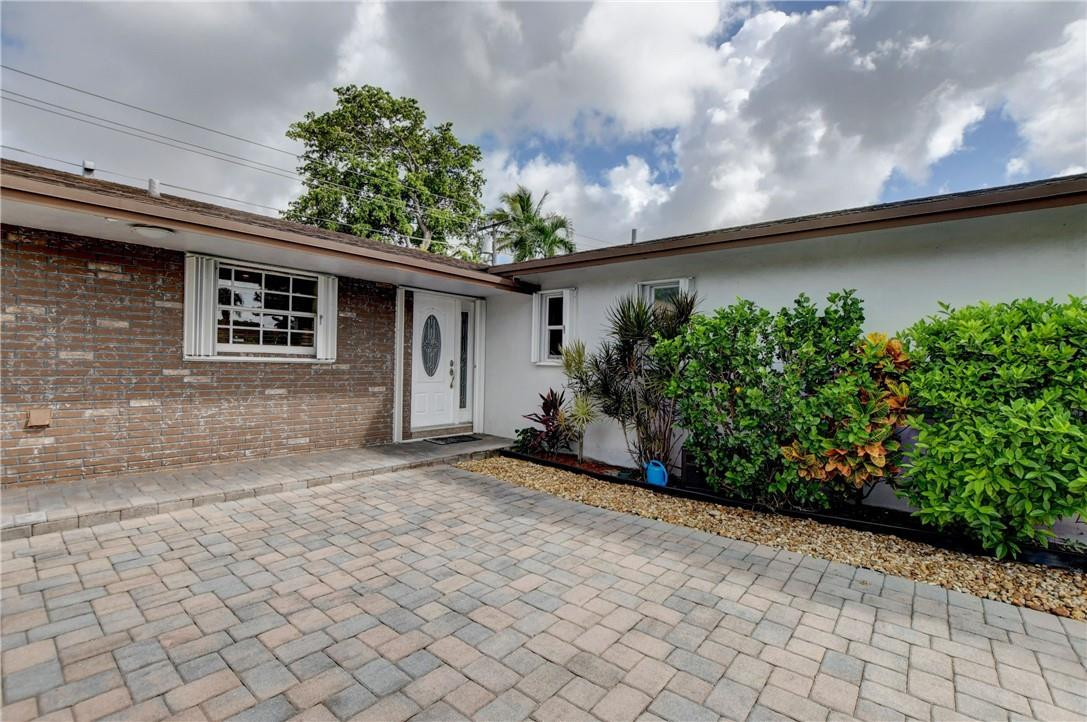 22287 Southwest 64th Avenue Boca Raton, FL 33428 - Photo 4 of 38 Photo 4