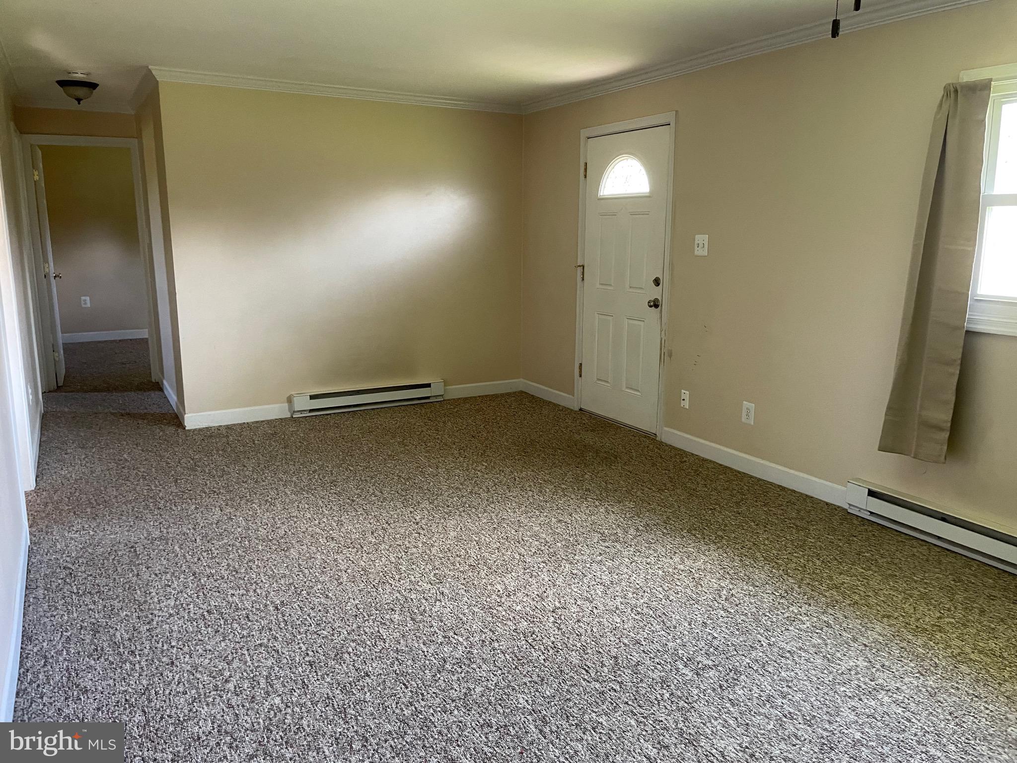 580 Cullen Road Lincoln University, PA 19352 - Photo 3 of 14 Living room
