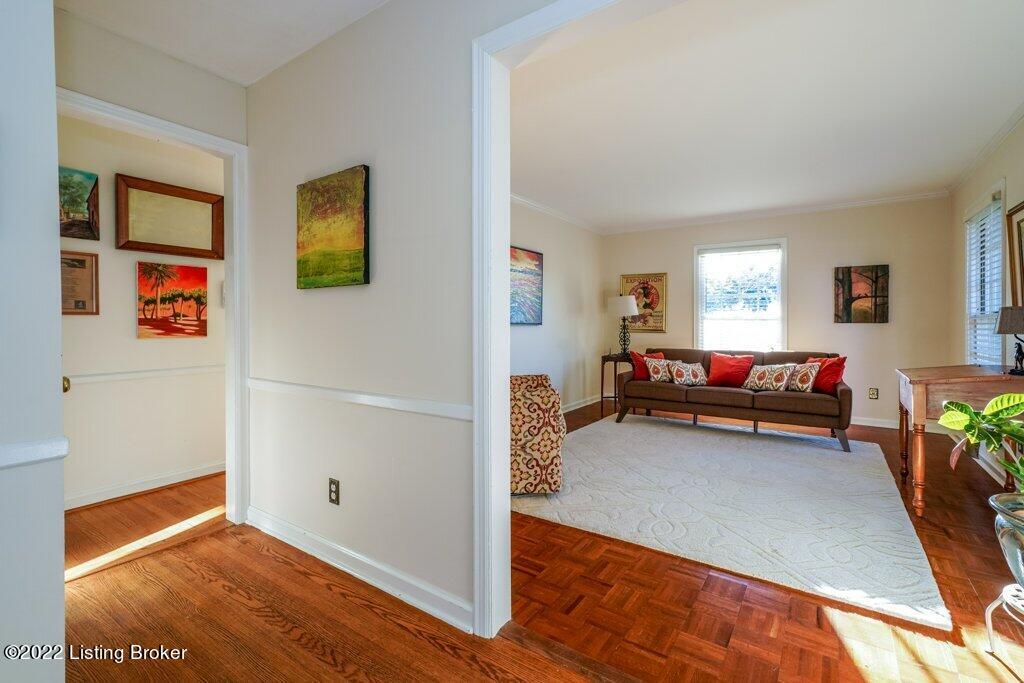 117 Holley Road Louisville, KY 40222 - Photo 6 of 44 006-117-6_m