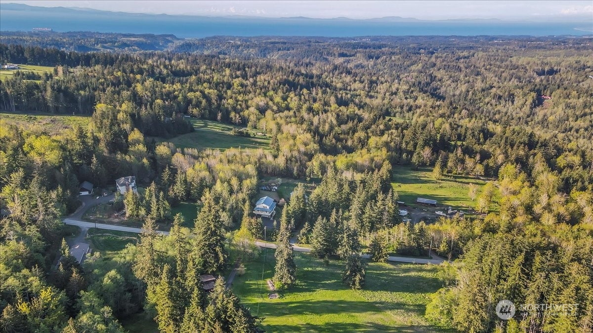 333 Dietz Road Port Angeles, WA 98362 - Photo 8 of 38 Gallery Image 8