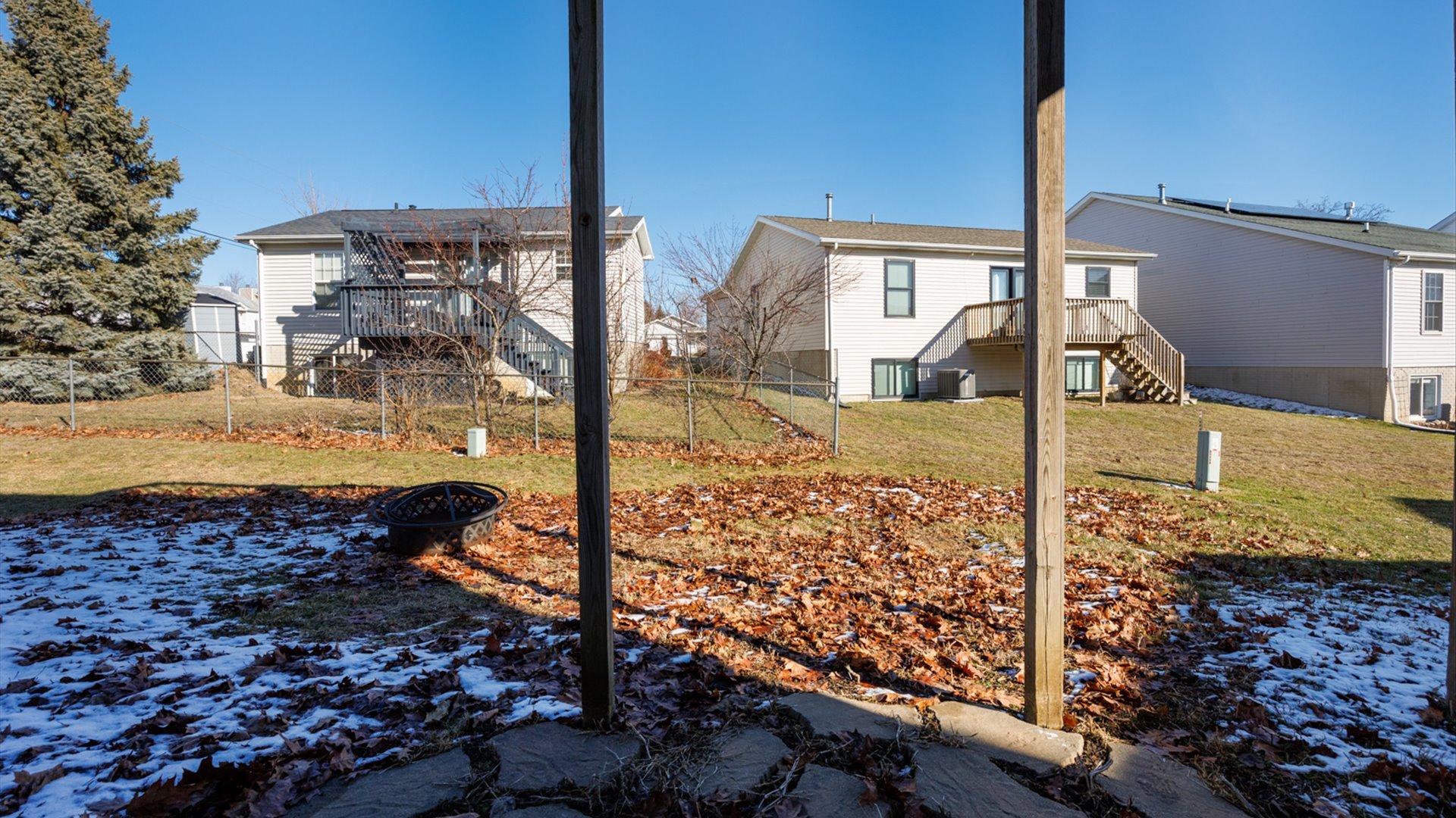 67 Oak Park Road Bloomington, IL 61701 - Photo 31 of 34 a view of a pathway of the house