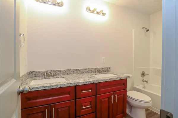 $1,700 | 2702 Appian Way, New Caney, TX 77357