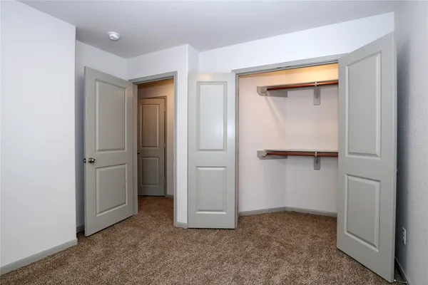 $1,700 | 2702 Appian Way, New Caney, TX 77357