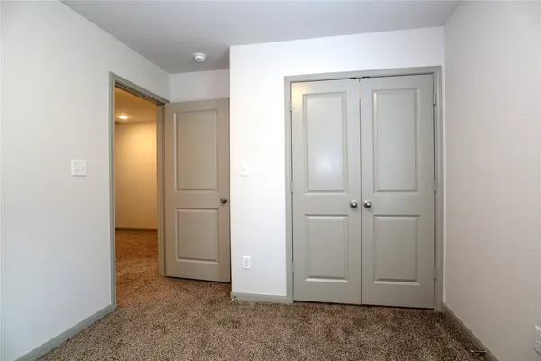 $1,700 | 2702 Appian Way, New Caney, TX 77357