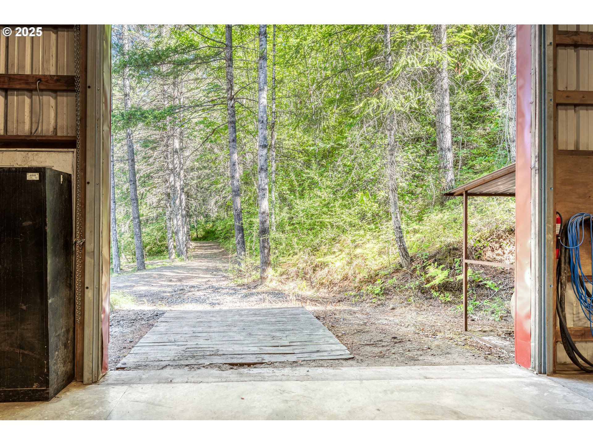 22650 Doane Creek Road Sheridan, OR 97378 - Photo 4 of 31