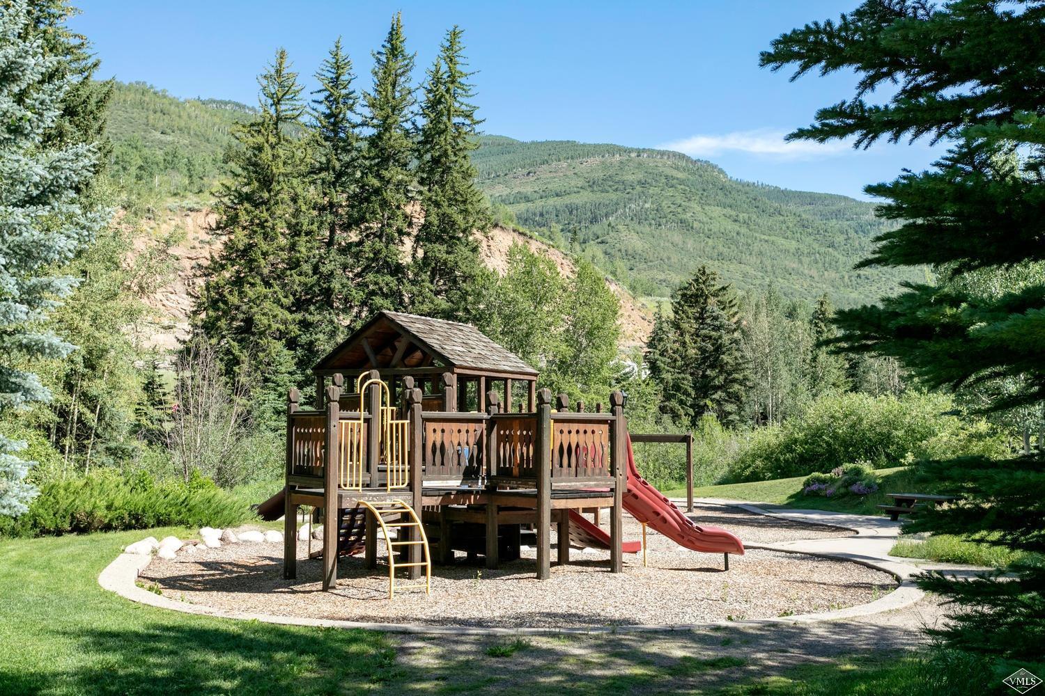 2520 Kinnickinnick Road, Unit M2 Vail, CO 81657 - Photo 22 of 22 Additional Photo