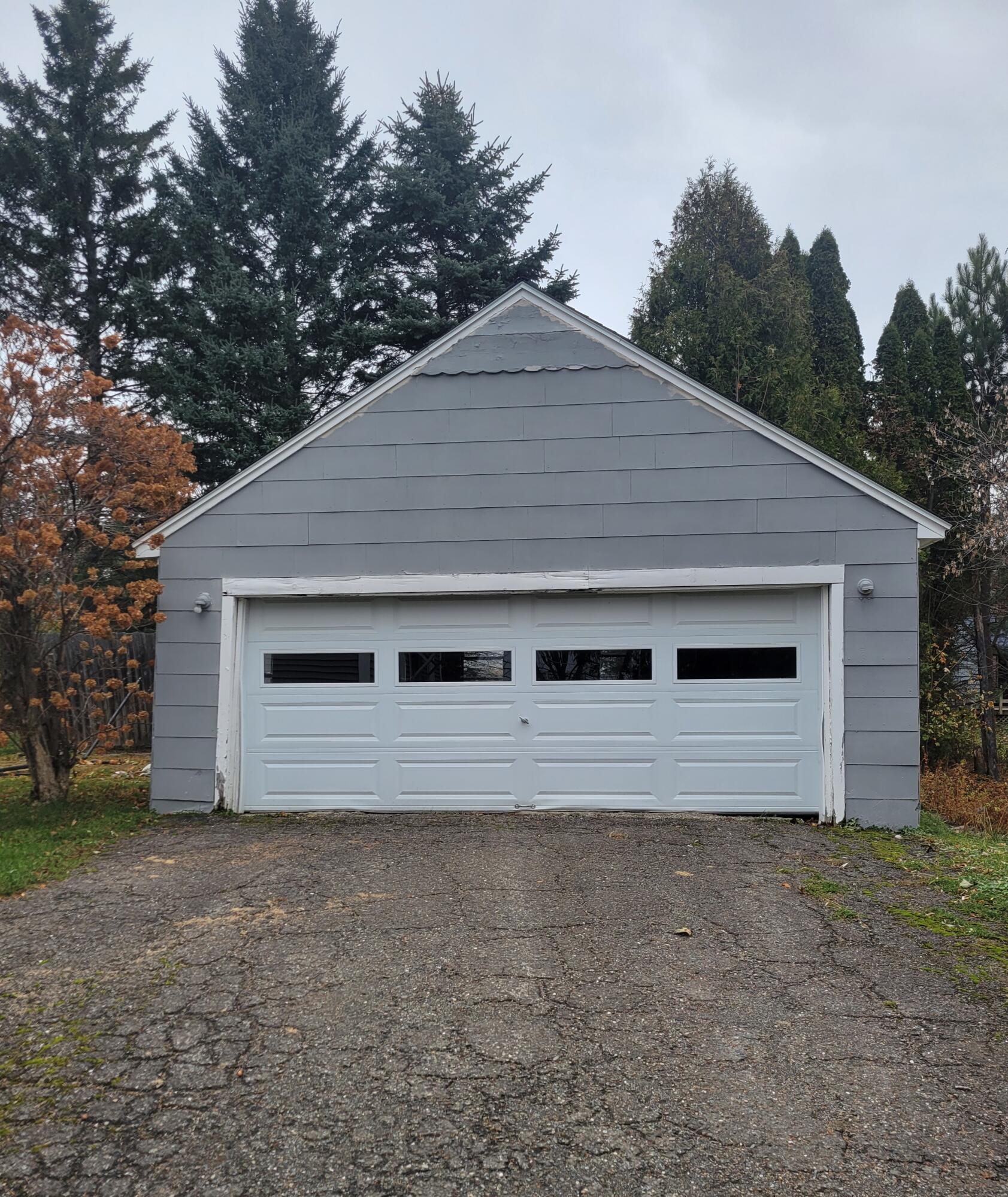 10 Pilgrim Road Caribou, ME 04736 - Photo 5 of 34 Detached garage