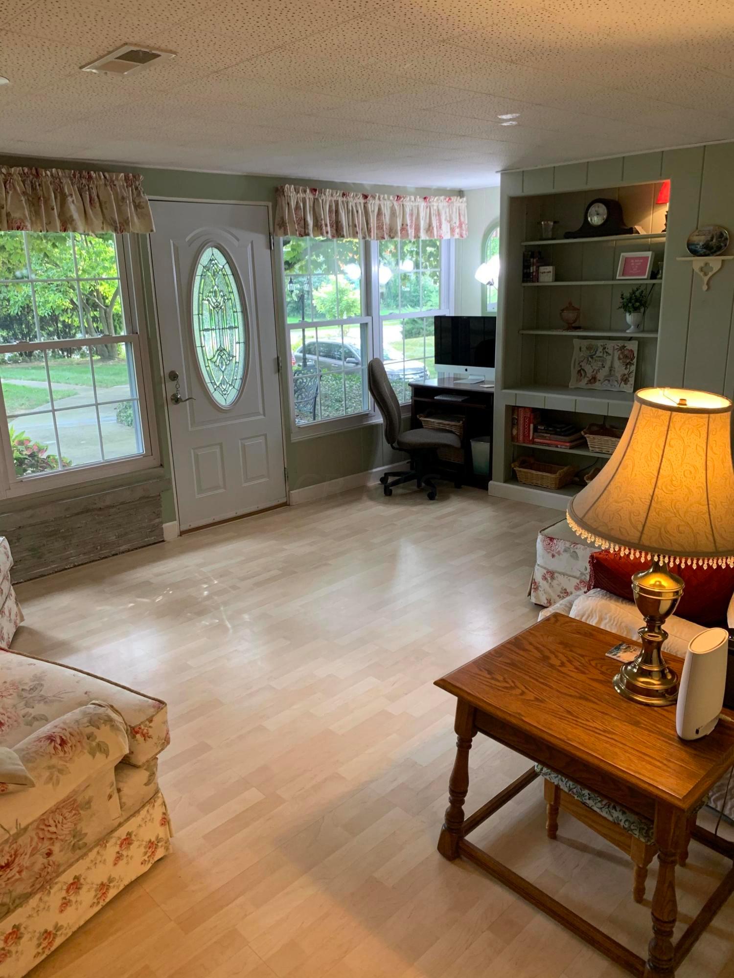 1870 McCoy Road Columbus, OH 43220 - Photo 11 of 46