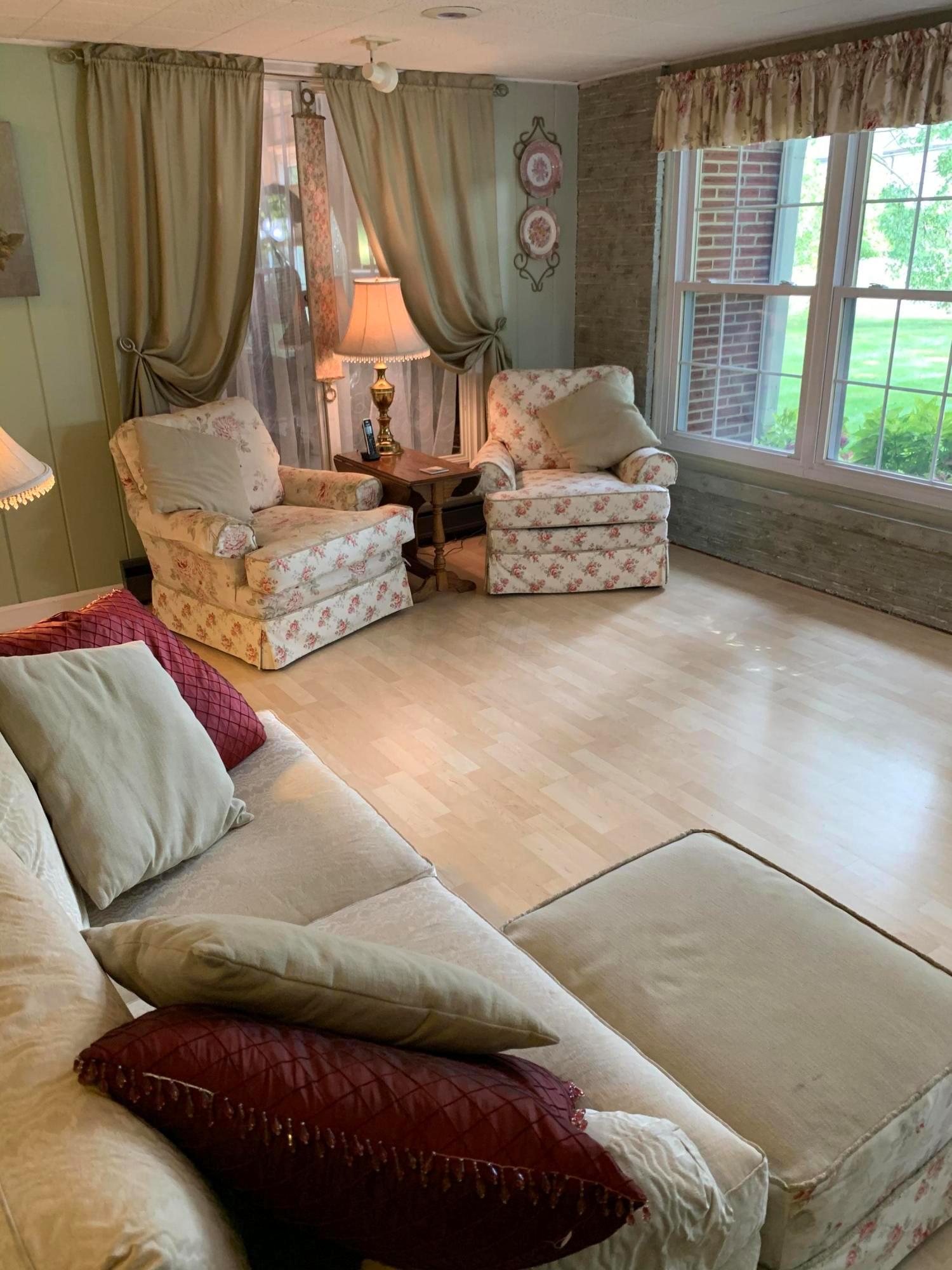 1870 McCoy Road Columbus, OH 43220 - Photo 10 of 46
