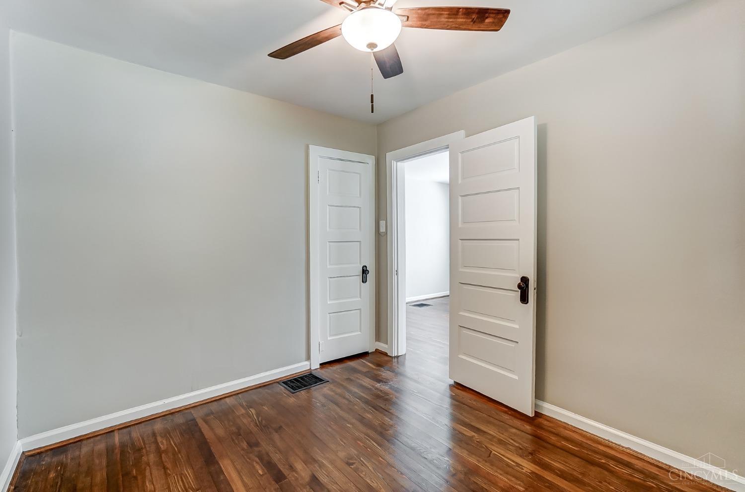 2850 Cypress Way Cincinnati, OH 45212 - Photo 17 of 32 Gallery Image 17