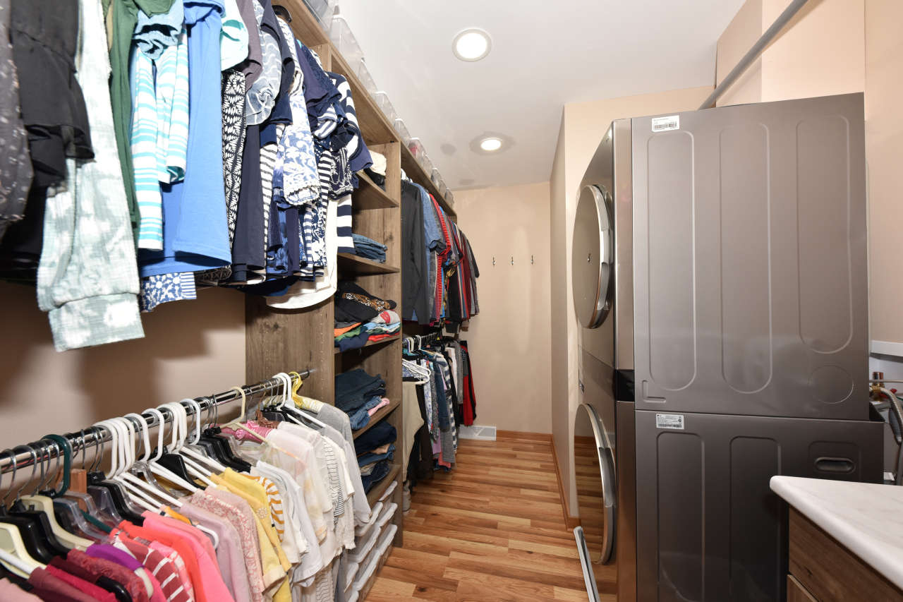 16205 Choctaw Trail Brookfield, WI 53005 - Photo 14 of 29 Primary w washer dryer