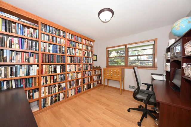 $599,900 | 16205 Choctaw Trail, Brookfield, WI 53005