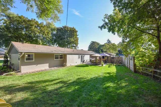 $599,900 | 16205 Choctaw Trail, Brookfield, WI 53005