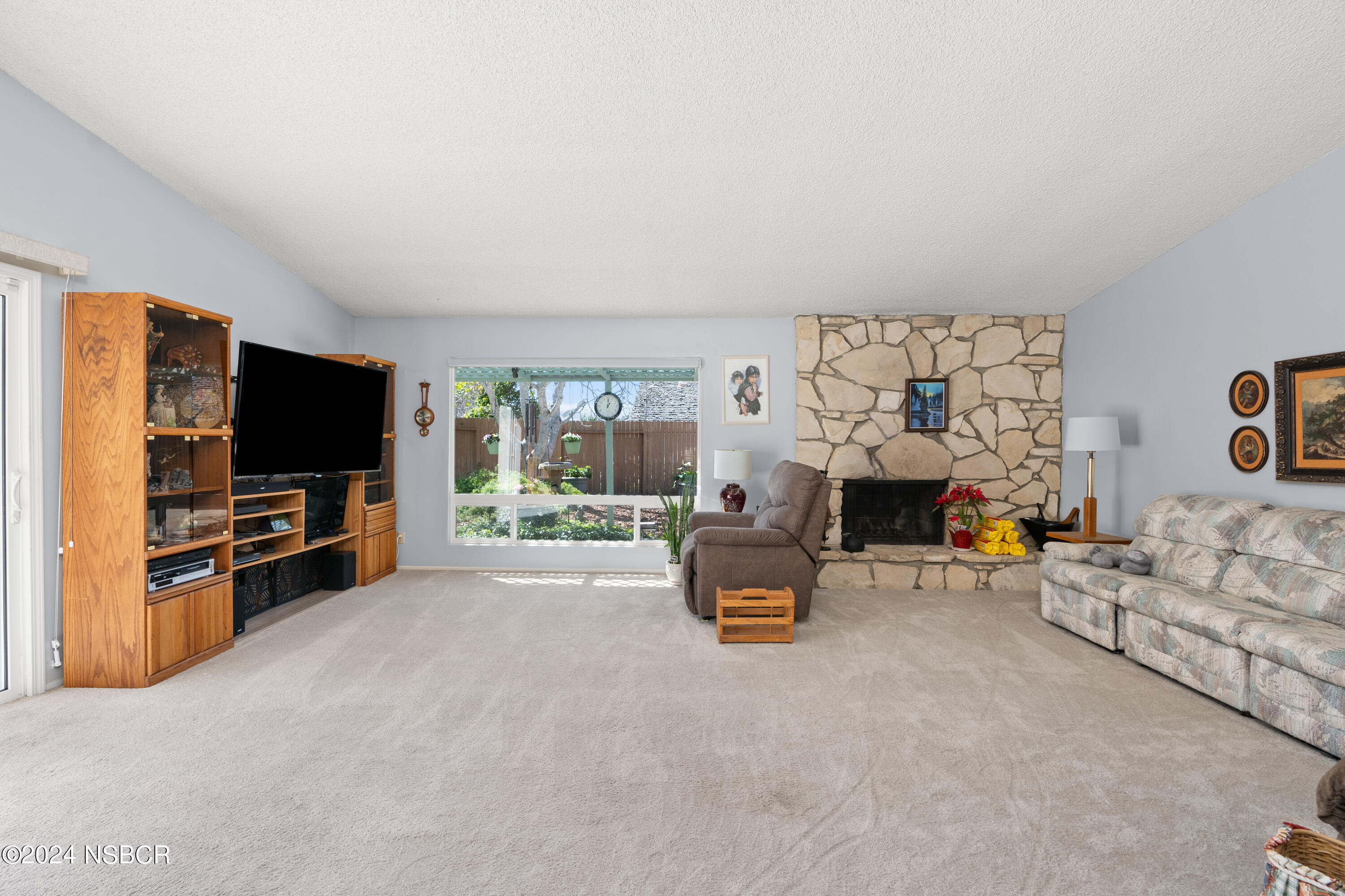 4412 Aquarius Road Lompoc, CA 93436 - Photo 6 of 44 4412 Aquarius Rd-6